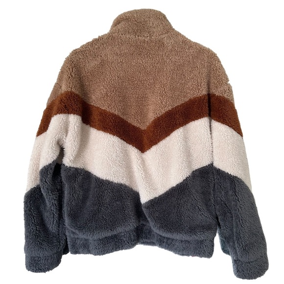 Ultra Cozy Chevron Faux Fur Fuzzy Bomber Jacket | Like New - Picture 10 of 12